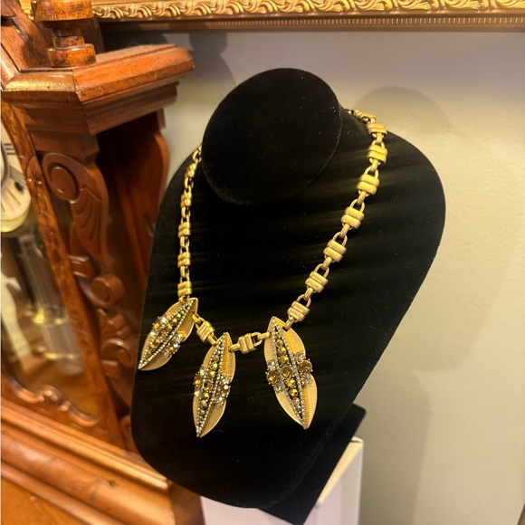 Vintage J CREW Trio Rhinestone Pendant Gold Chunky Chain Statement Bib Necklace - Picture 6 of 10